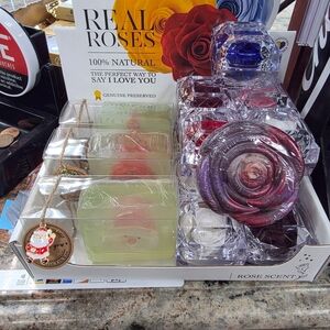 Luxurious Rose Scented Candle Set